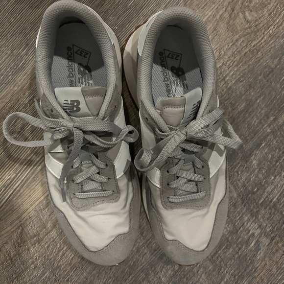 New Balance Women’s Retro 237 Athletic Sneakers - Picture 5 of 8